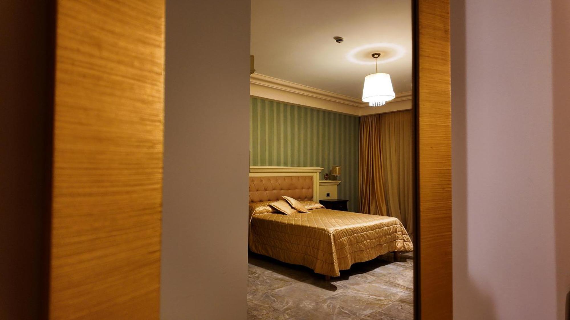 Regina di Saba - Hotel Villa per ricevimenti Grottaminarda Esterno foto