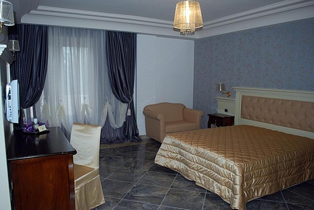 Regina di Saba - Hotel Villa per ricevimenti Grottaminarda Camera foto