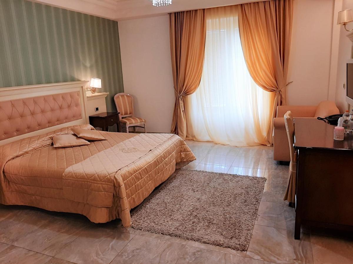 Regina di Saba - Hotel Villa per ricevimenti Grottaminarda Esterno foto
