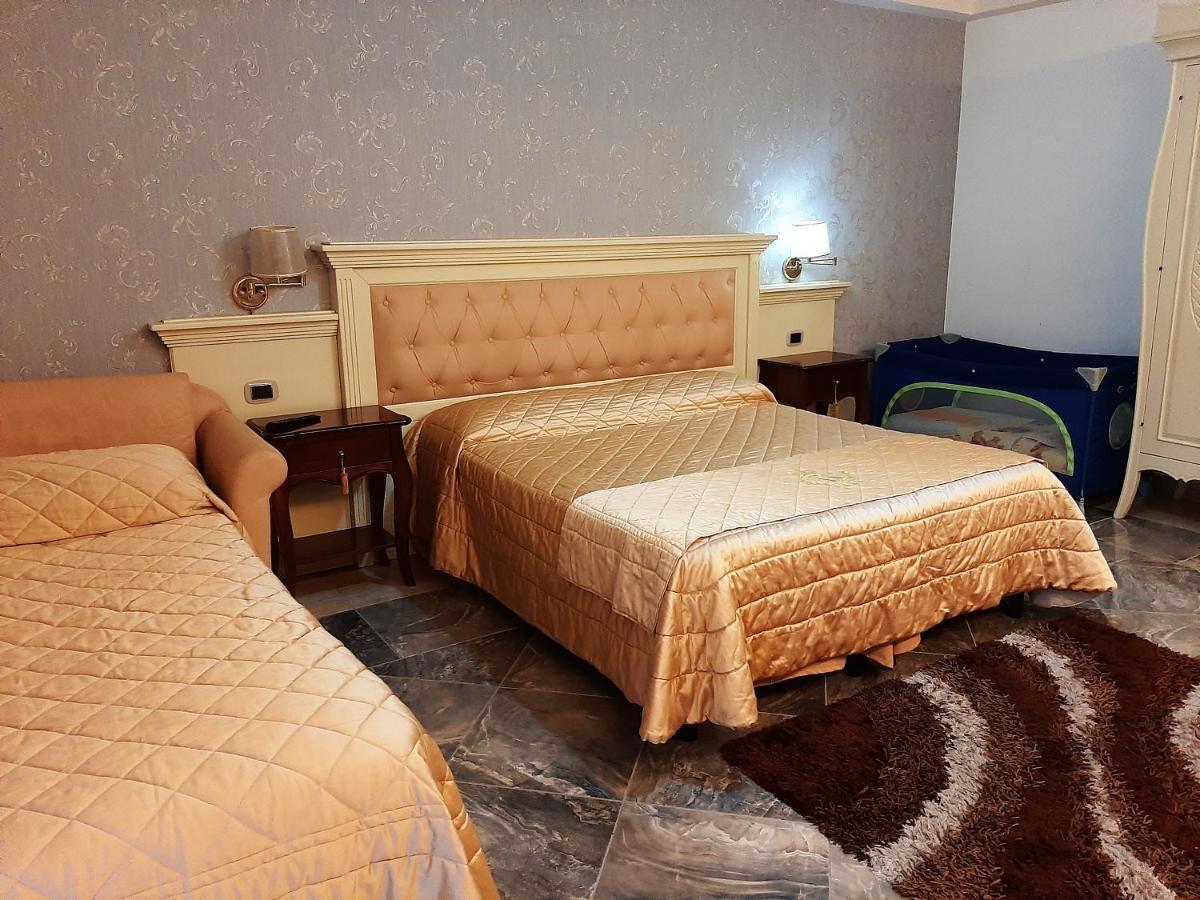 Regina di Saba - Hotel Villa per ricevimenti Grottaminarda Esterno foto